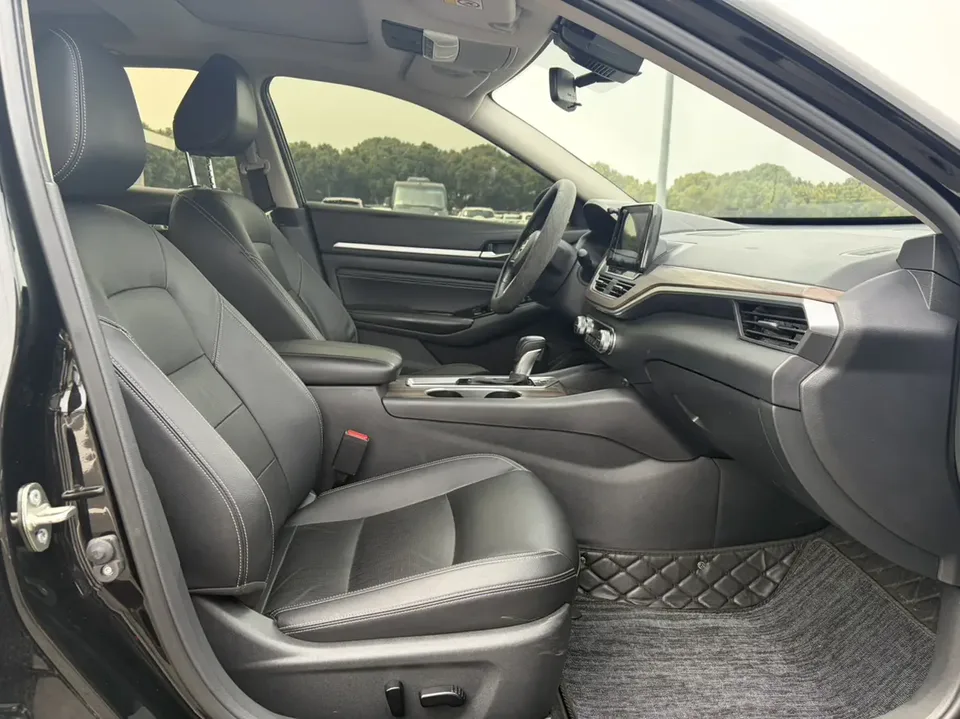 Nissan Altima 2.0L XE Pure Edition 2023 — миниатюра 5