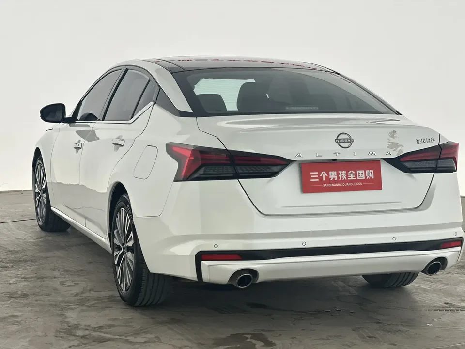 Nissan Altima Teana 2022 Teana 2.0L XL-TLS Enjoy Edition 2023 — миниатюра 4