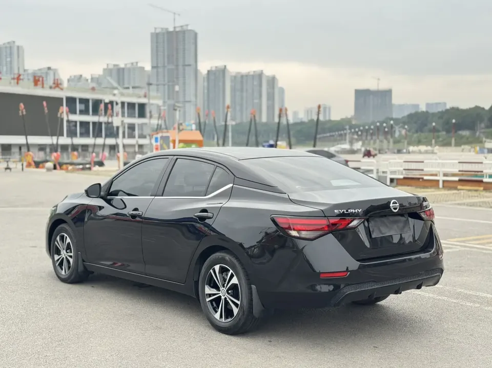 Nissan Sylphy Sylphy 2022 Sylphy 2022 1.6L XL CVT Enjoy Edition 2022 — thumbnail 2