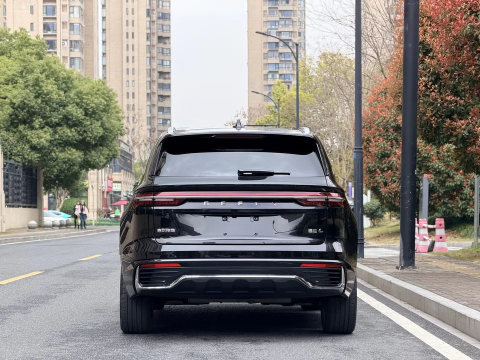 Geely Monjaro Xingyue L 2025 2.0TD High Power Automatic 2WD Dongfang Yao Lanxing Edition 2025 — миниатюра 5