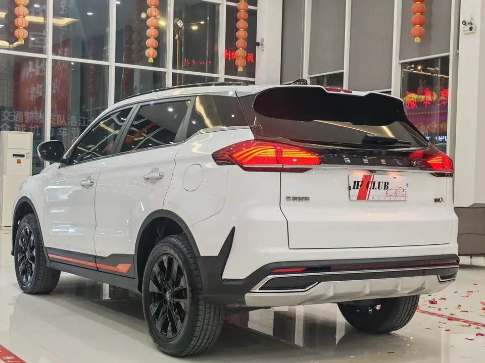 Geely Atlas Boyue 2022 Boyue X 1.8TD DCT Smart 2023 — миниатюра 4