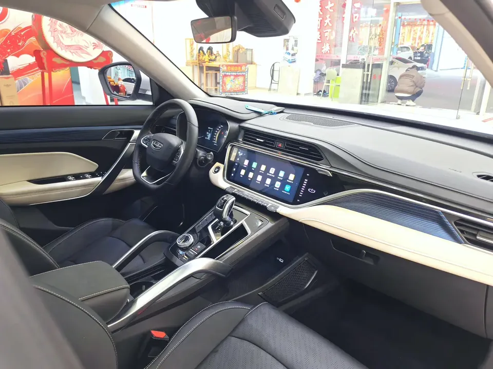 Geely Atlas Boyue 2022 Boyue X 1.8TD DCT Smart 2023 — миниатюра 5