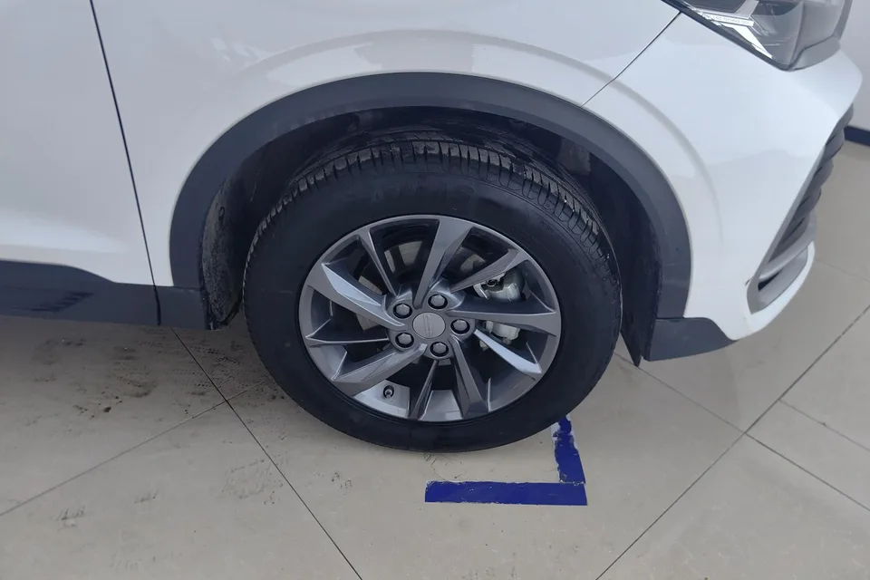 Geely Coolray SX11 Binyue 2025 Binyue L 1.5TD DCT Star Diamond Edition 2025 — миниатюра 3
