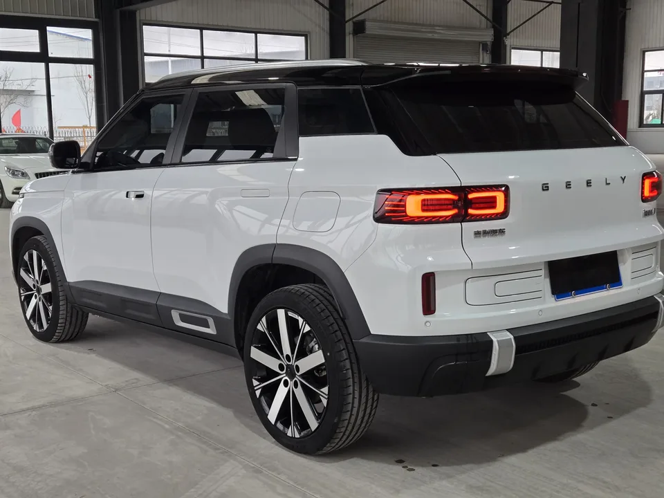 Geely ICON Geely ICON 2023 1.5TD Protagonist Version 2024 — thumbnail 4