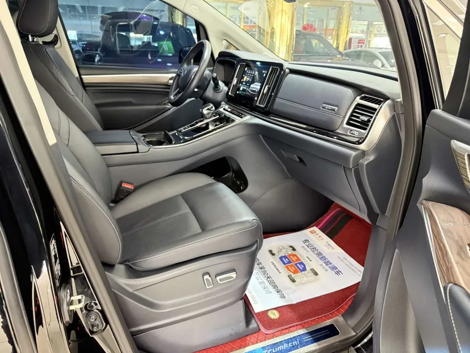 GAC Trumpchi M8 Trumpchi M8 2023 Lingxiu Series 390T Supreme Edition 2023 — thumbnail 2