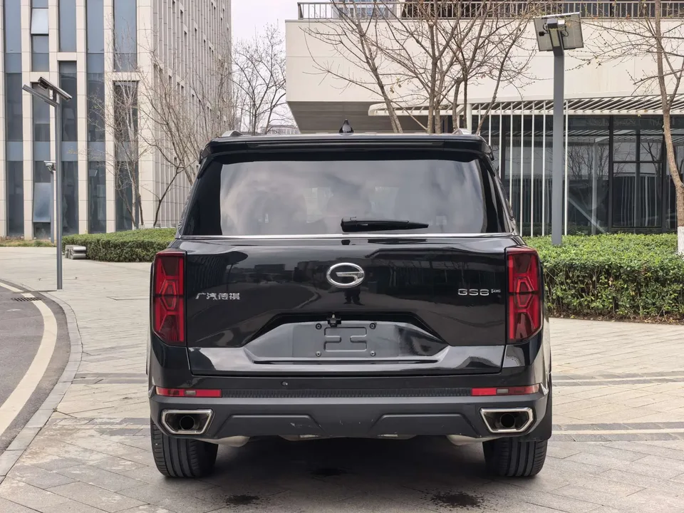 GAC Trumpchi GS8 Trumpchi GS8 2022 Trumpchi GS8 2022 Pilot Series 2.0TGDI 4WD Luxury Smart Edition 7 Seaters 2023 — thumbnail 2
