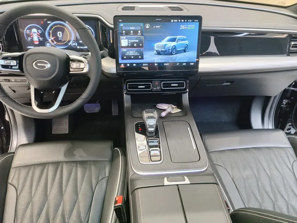 GAC Trumpchi GS8 Trumpchi GS8 2022 Pilot Series 2.0TGDI 2WD luxury smart connected version 7 seats 2022 — миниатюра 3