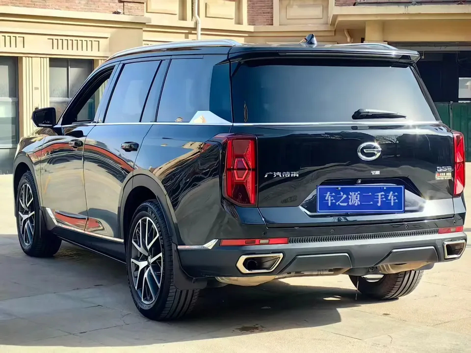 GAC Trumpchi GS8 Trumpchi GS8 2022 Trumpchi GS8 2022 Pilot Series 2.0TGDI 2WD luxury smart connected version 7 seats 2022 — thumbnail 4