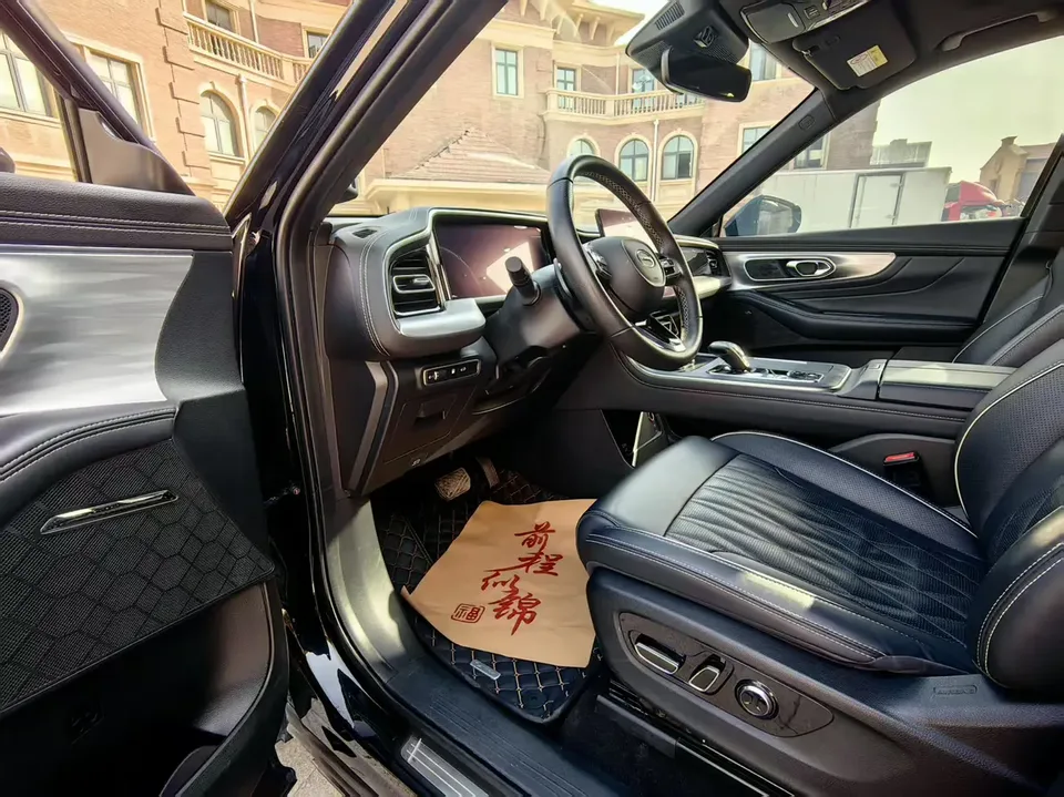 GAC Trumpchi GS8 Trumpchi GS8 2022 Trumpchi GS8 2022 Pilot Series 2.0TGDI 2WD luxury smart connected version 7 seats 2022 — thumbnail 5