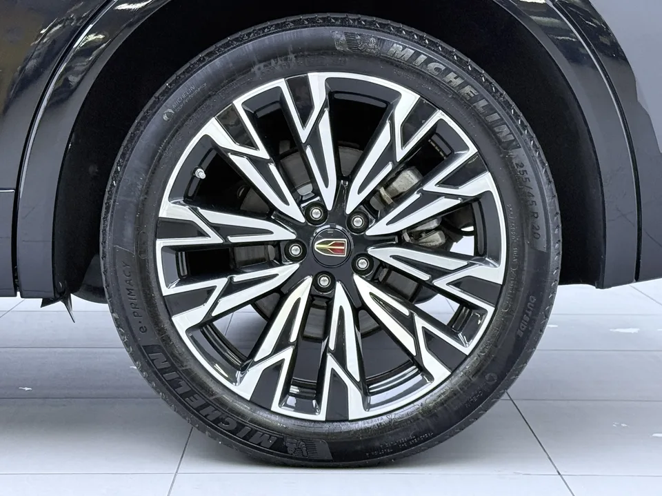 Hongqi HS5 2.0T 4WD Flagship Enjoy Pro Edition 2024 — миниатюра 3