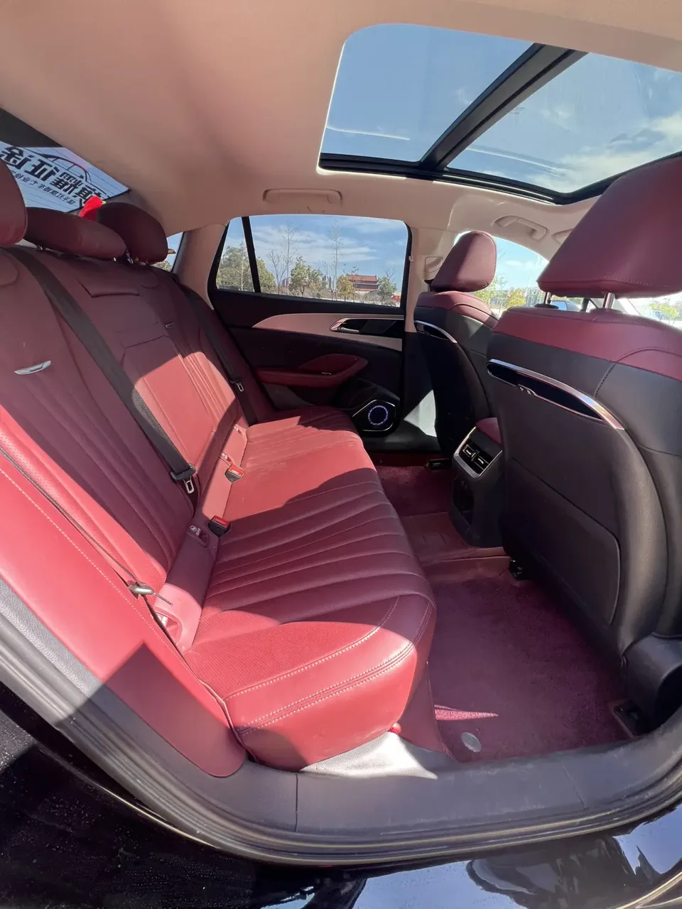 Hongqi H5 Hongqi H5 2023 1.5T DCT Zhilian Qiyue Edition 2023 — миниатюра 4