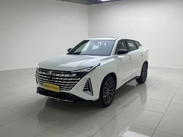 Changan Uni-Z Changan UNI-Z 2025 1.5T DCT Luxury Edition 2024 — фото 1, купить с доставкой в Москву