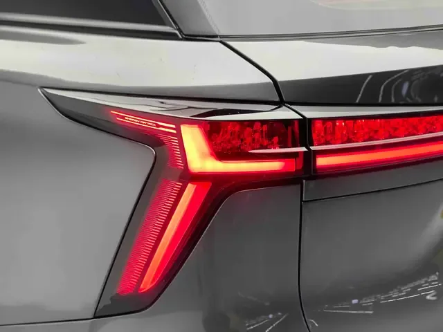 Changan CS75PLUS Changan CS75 PLUS 2023 The third generation 1.5T automatic premium model 2023 — thumbnail 4