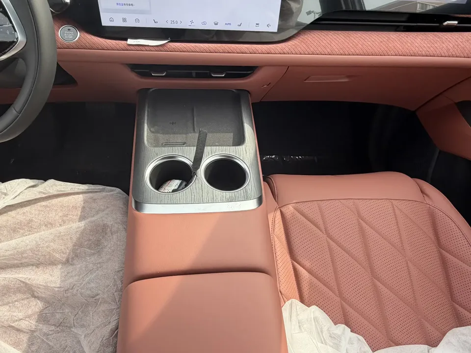 Changan CS75PLUS Changan CS75 PLUS 2025 fourth generation 1.5T New Blue Whale Smart Premium Edition 2026 — миниатюра 3