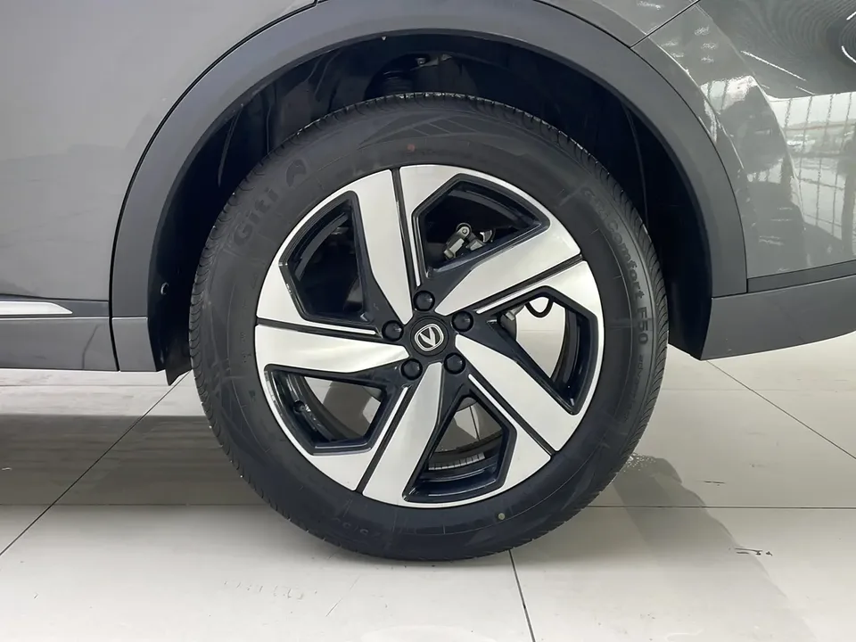 Changan CS55 Plus Changan CS55 PLUS 2024 third generation 1.5T DCT Excellence Edition 2024 — миниатюра 3