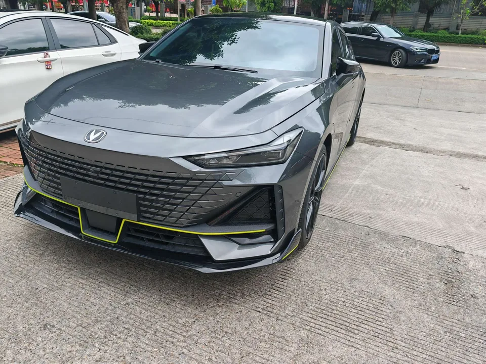 Changan UNI-V 2022