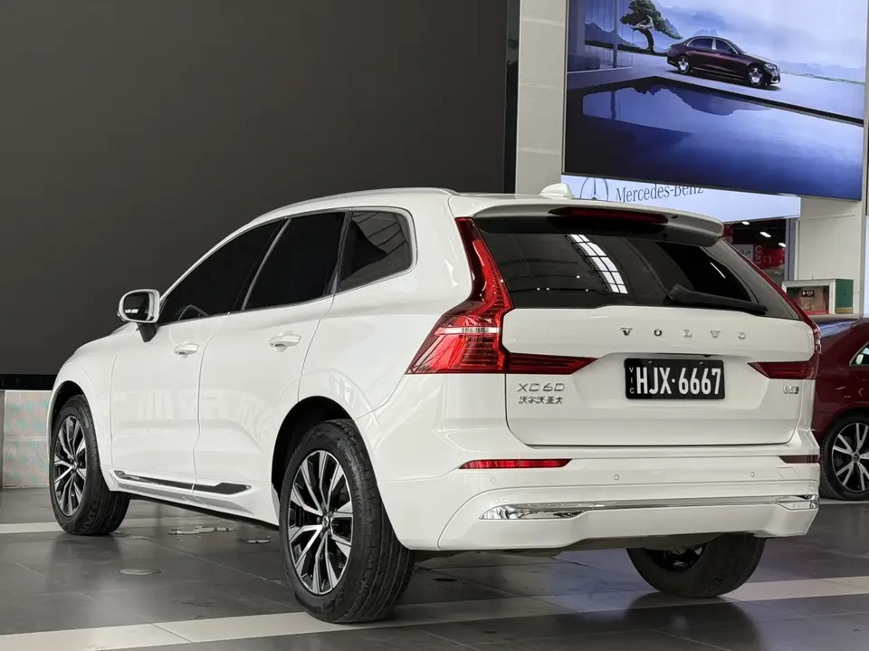 Volvo XC60 Volvo XC60 2023 B5 4WD Zhiyuan Deluxe Edition 2022 — thumbnail 2