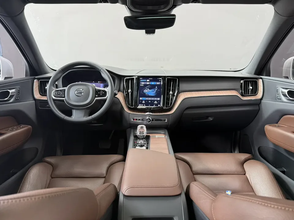 Volvo XC60 Volvo XC60 2023 B5 4WD Zhiyuan Deluxe Edition 2022 — thumbnail 3