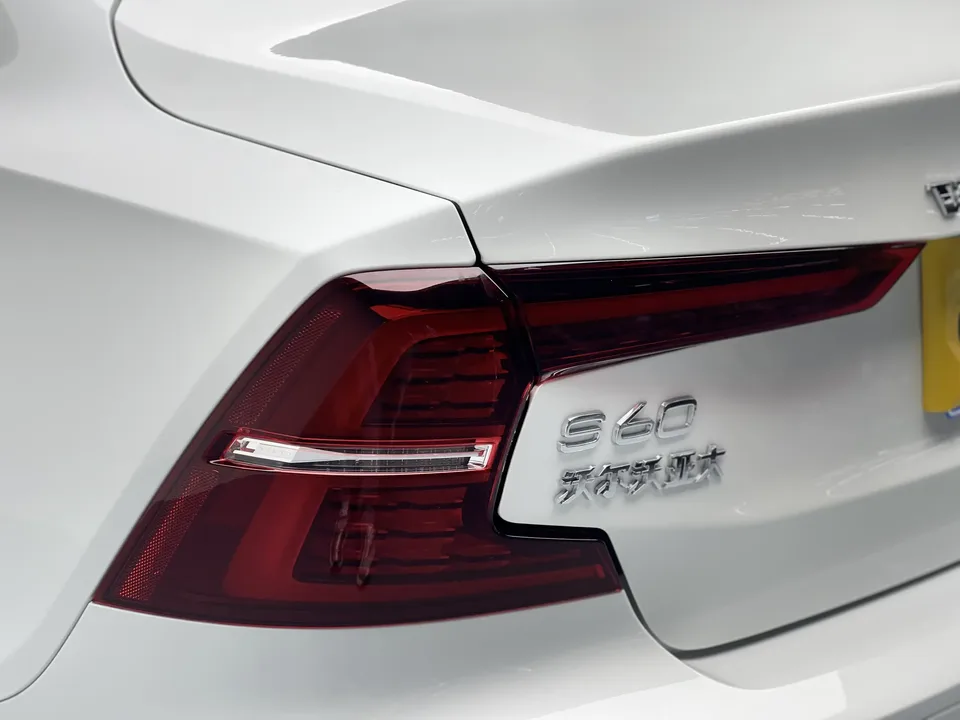 Volvo S60 S60 2025 Volvo S60 2025 B4 Zhiyi Luxury Edition 2024 — thumbnail 4