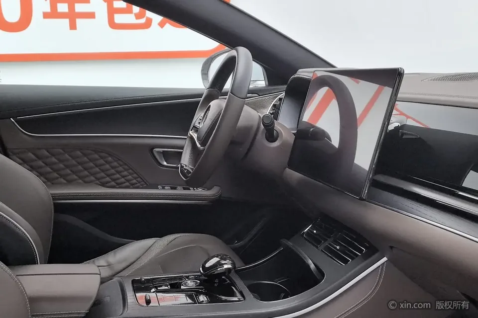 BYD Han DM DM-i 121KM Premium Edition 2022 — миниатюра 5