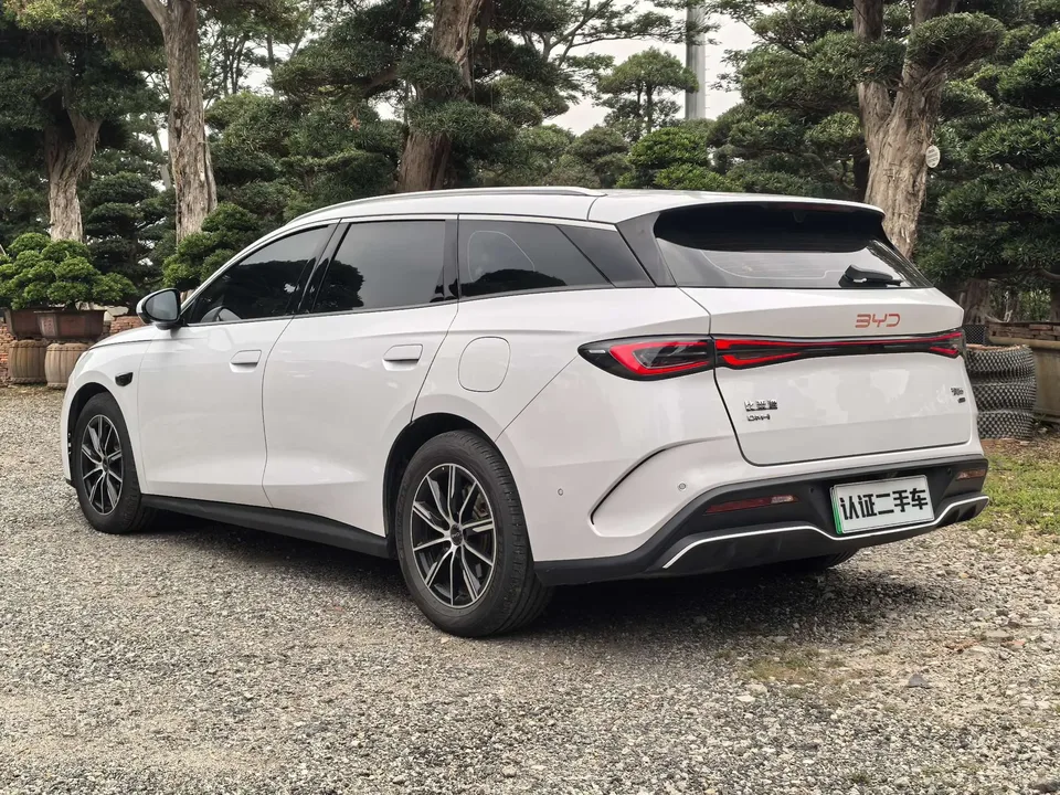BYD Seal 06DM Travel Edition Seal 06DM Travel Edition 2025 DM-i 80KM Premium 2025 — thumbnail 2