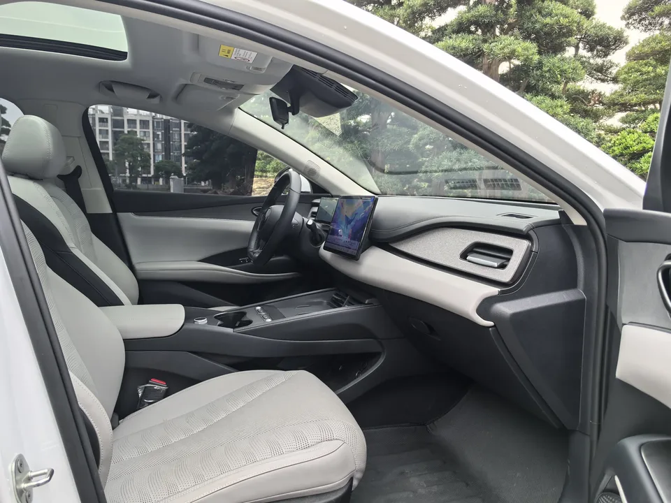 BYD Seal 06DM Travel Edition Seal 06DM Travel Edition 2025 DM-i 80KM Premium 2025 — thumbnail 4