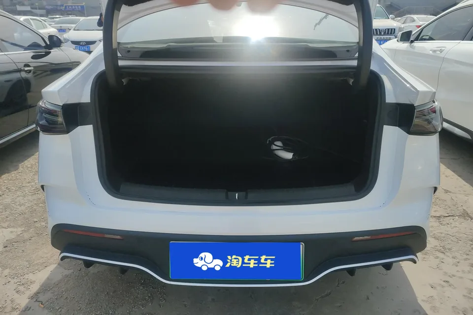BYD Seal 06DM Intelligent Driving Edition DM-i 80KM Luxury Edition 2025 — миниатюра 5