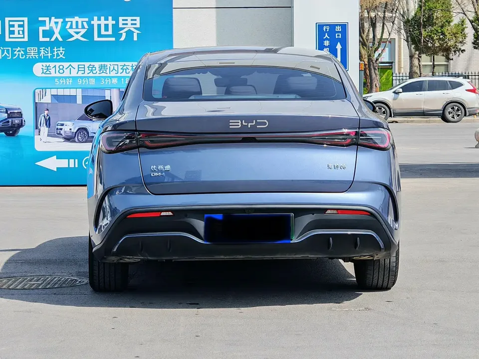 BYD Seal 06DM DM-i 80KM Luxury 2025 — миниатюра 2