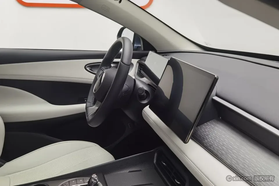 BYD Seal 05DM Intelligent Driving Edition DM-i 120KM Flagship Model 2025 — миниатюра 5