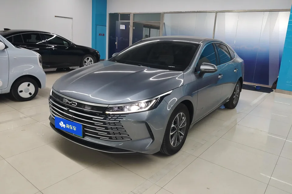 BYD Destroyer 05 Destroyer 05 2024 Glory Edition DM-i 55KM Luxury 2025 — photo 1, buy with delivery to Moscow