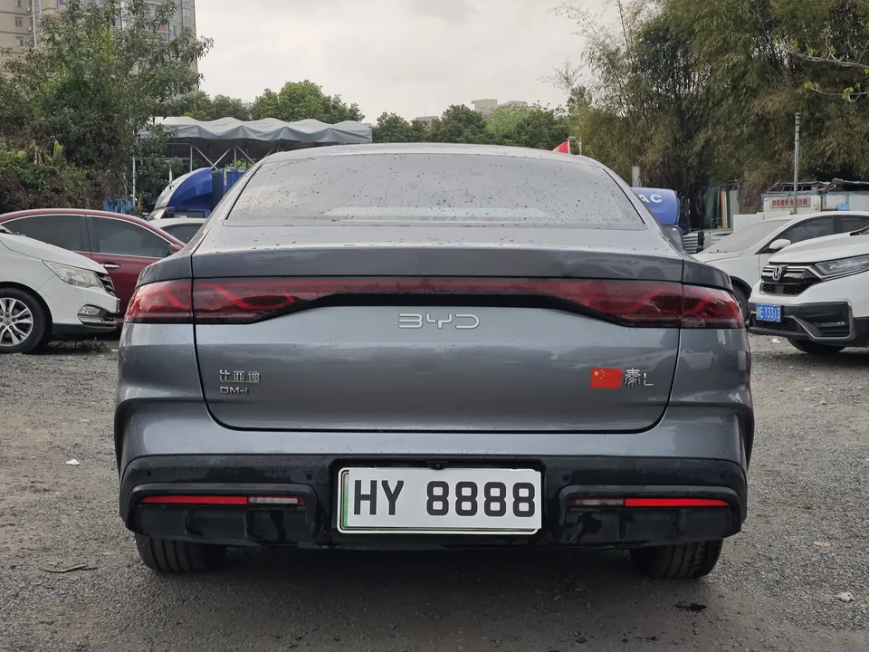 BYD Qin L DM DM-i 120KM Beyond Edition 2024 — миниатюра 2