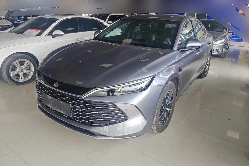 BYD Qin L DM 2025