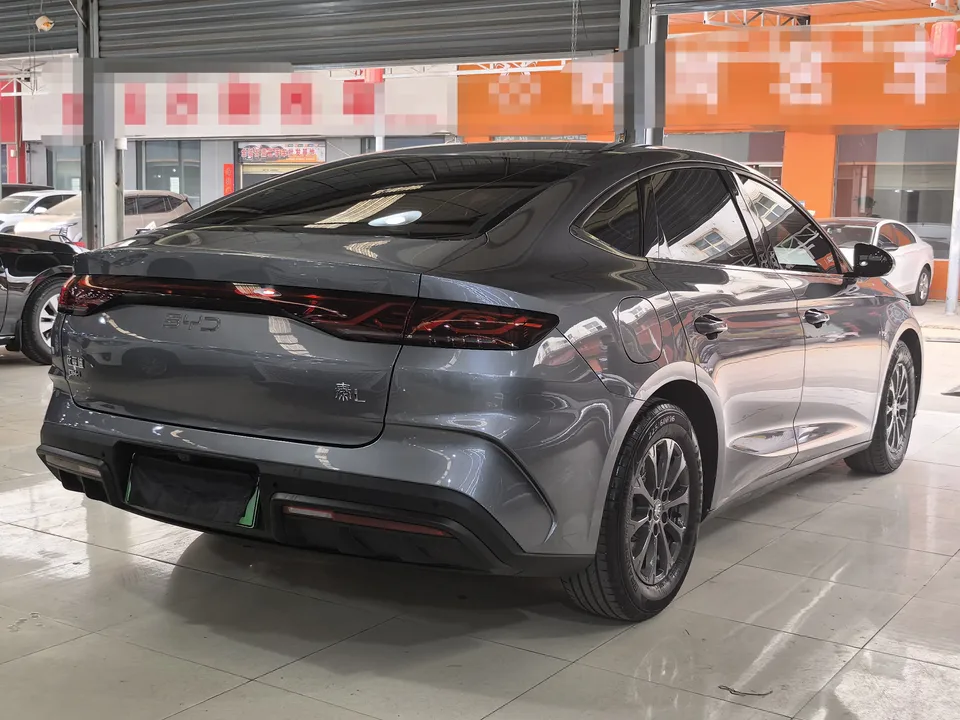 BYD Qin L DM DM-i 80KM Leading Model 2024 — миниатюра 2