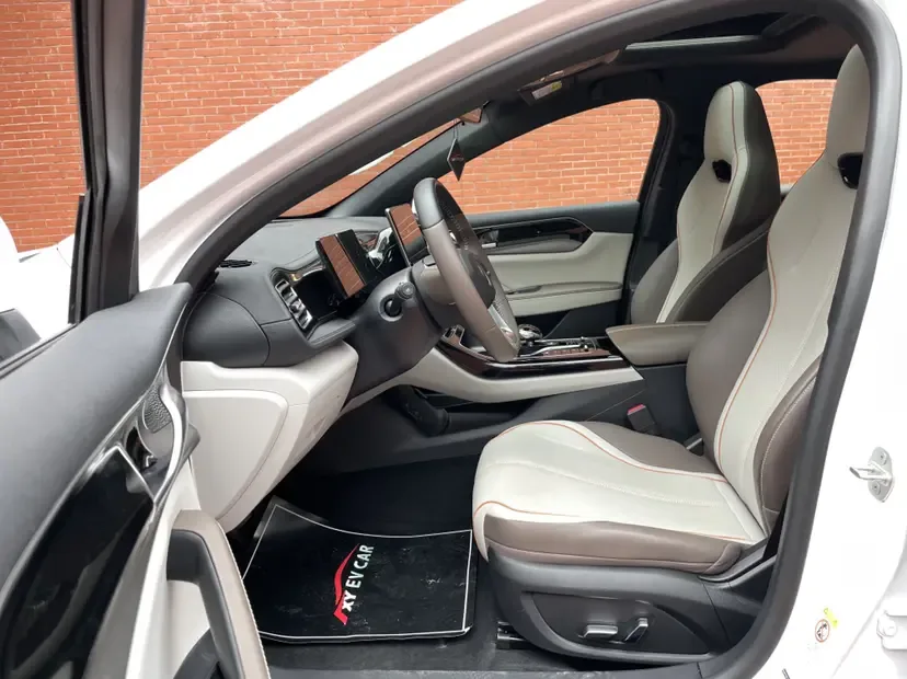 BYD Qin PLUS DM Qin PLUS DM 2025 Intelligent Driving Edition DM-i 55KM Leading Edition 2025 — thumbnail 3