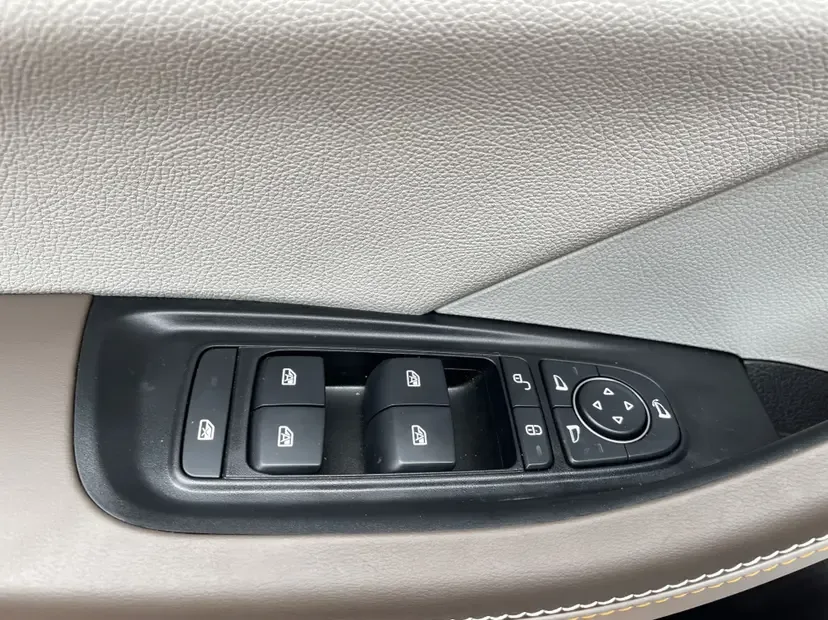 BYD Qin PLUS DM Qin PLUS DM 2025 Intelligent Driving Edition DM-i 55KM Leading Edition 2025 — thumbnail 4