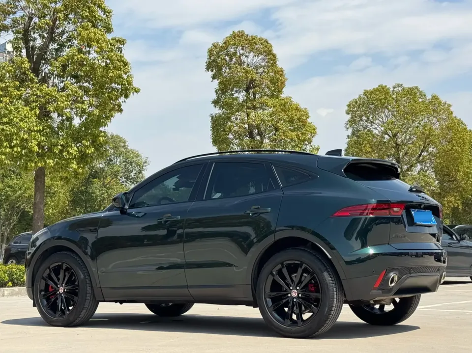 Jaguar E-Pace Jaguar E-PACE 2024 R-DYNAMIC SE BLACK 2024 — миниатюра 2