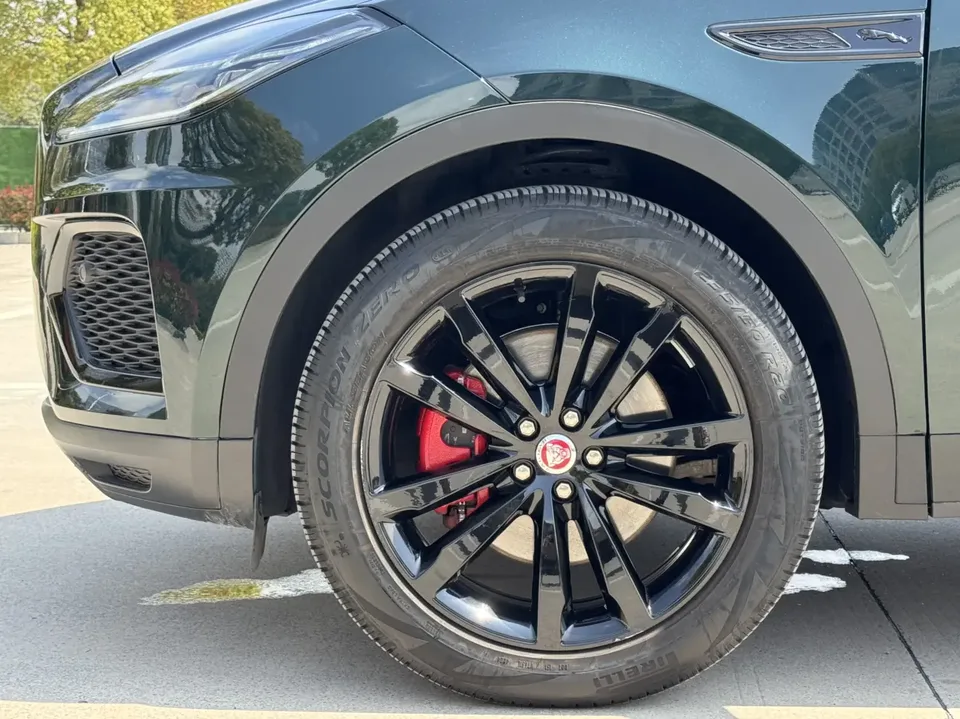 Jaguar E-Pace Jaguar E-PACE 2024 R-DYNAMIC SE BLACK 2024 — миниатюра 3