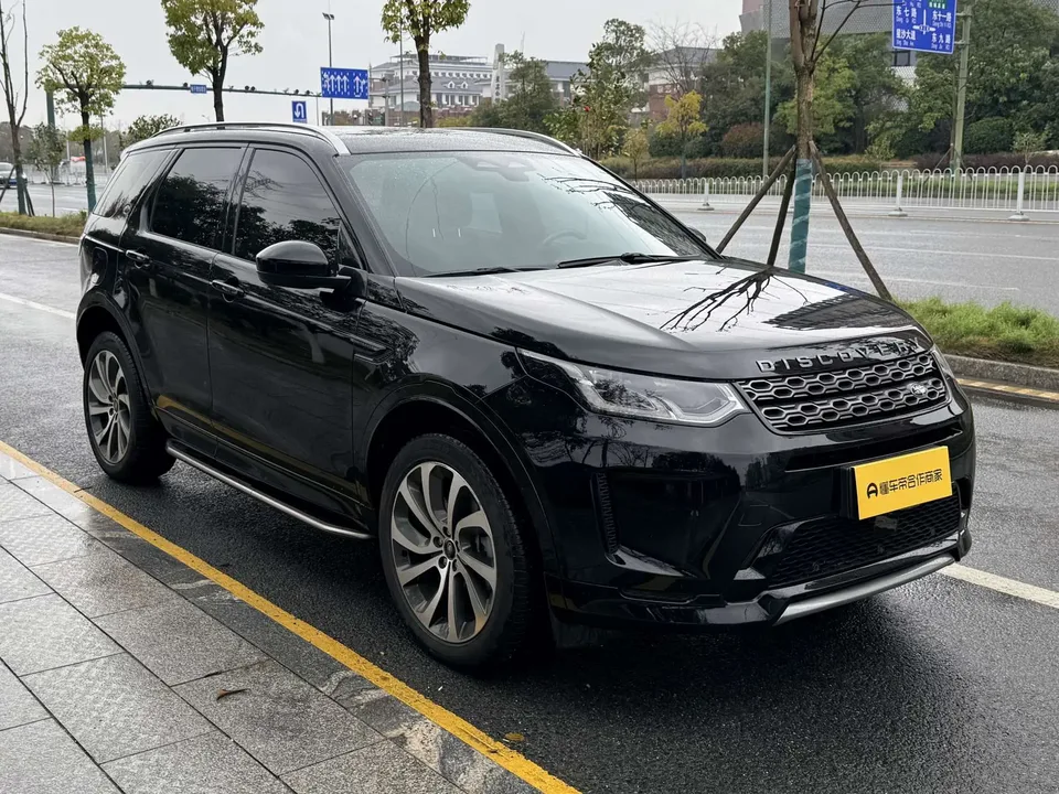 Land Rover Discover Sports Discovery Sport 2022 249PS R-Dynamic SE Performance Technology Edition 5 Seaters 2022 — миниатюра 2