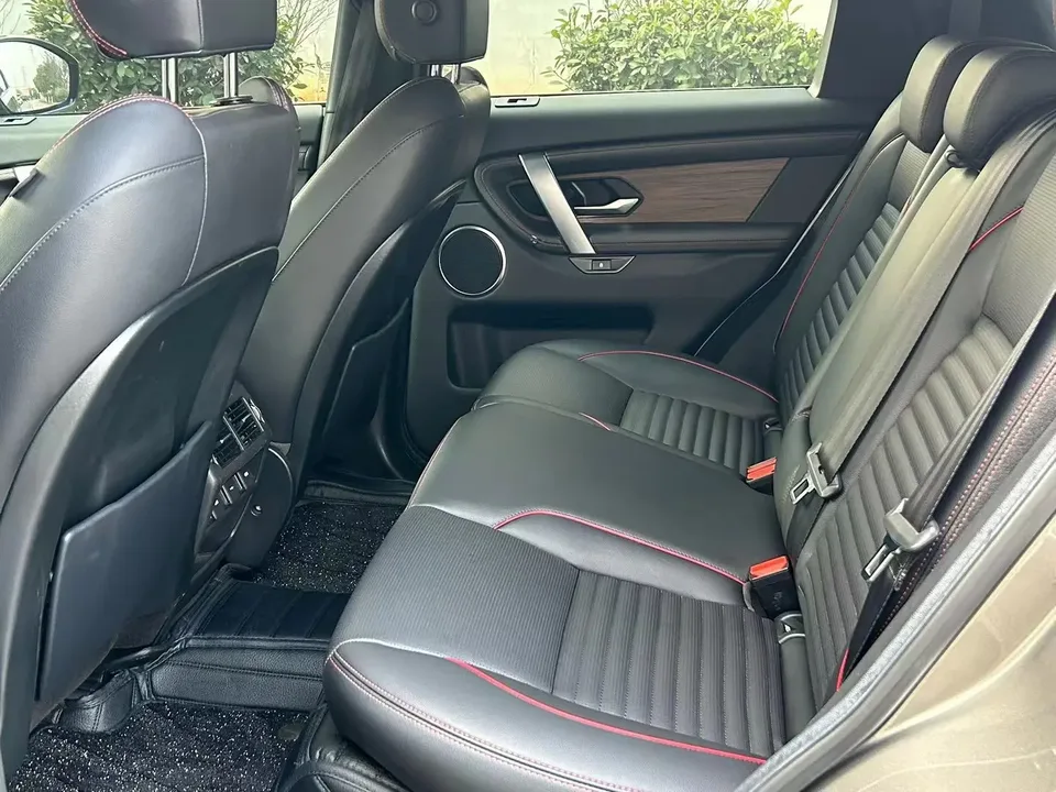 Land Rover Discover Sports Discovery Sport 2022 249PS R-Dynamic SE Performance Technology Edition 5 Seaters 2022 — миниатюра 3