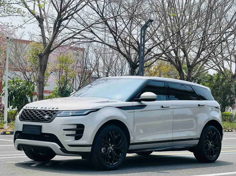 Land Rover Range Rover Evoque Range Rover Evoque 2022 Aurora L 249PS R-Dynamic Deluxe Edition 2023 — photo 1, buy with delivery to Moscow