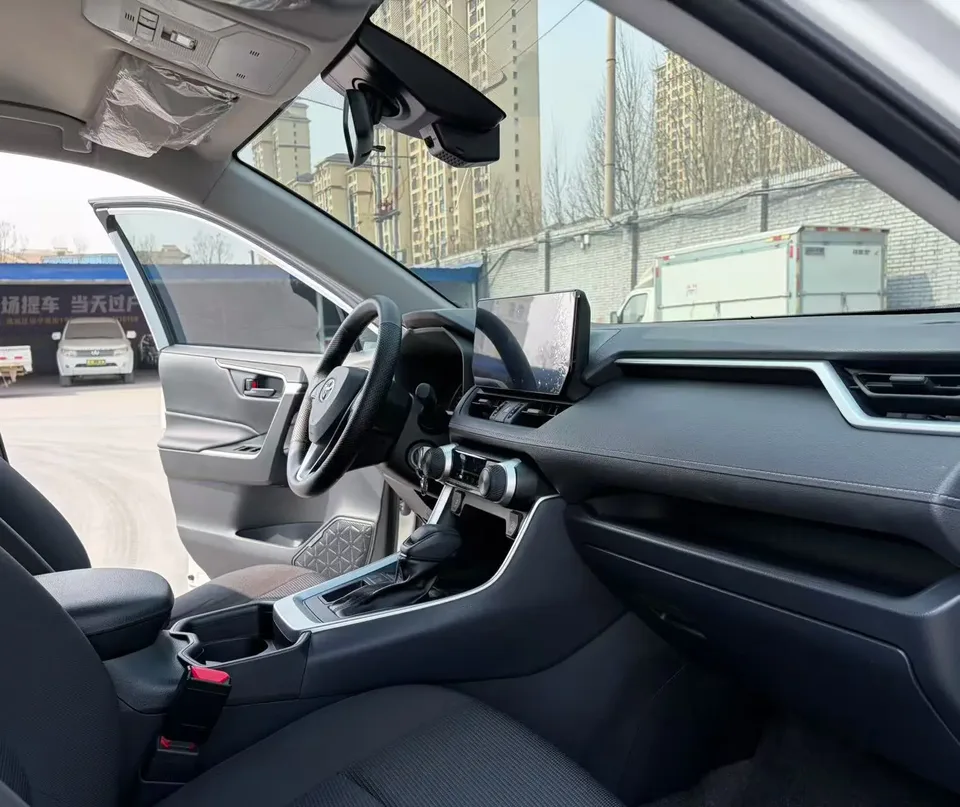 Toyota RAV4 RAV4 Rongfang 2024 2.0L CVT 2WD Urban Edition 2024 — миниатюра 5