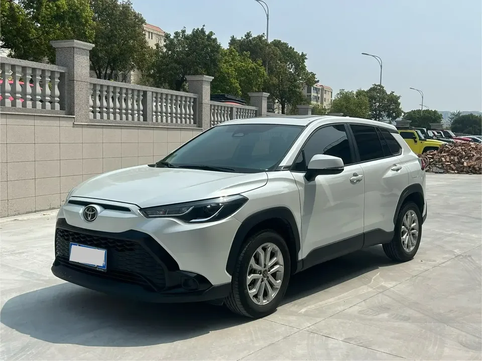 Toyota Frontlander 2023