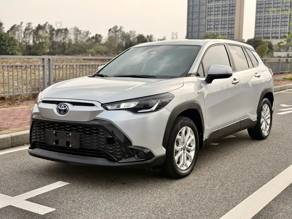 Toyota Frontlander 2024