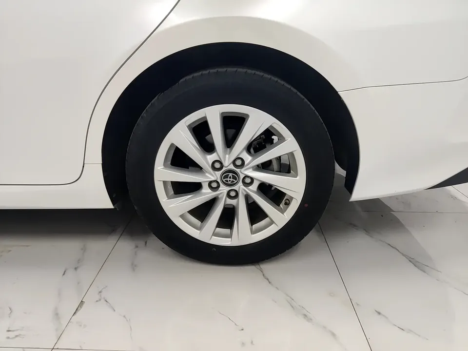 Toyota Camry 2.0G Deluxe Edition 2022 — миниатюра 3