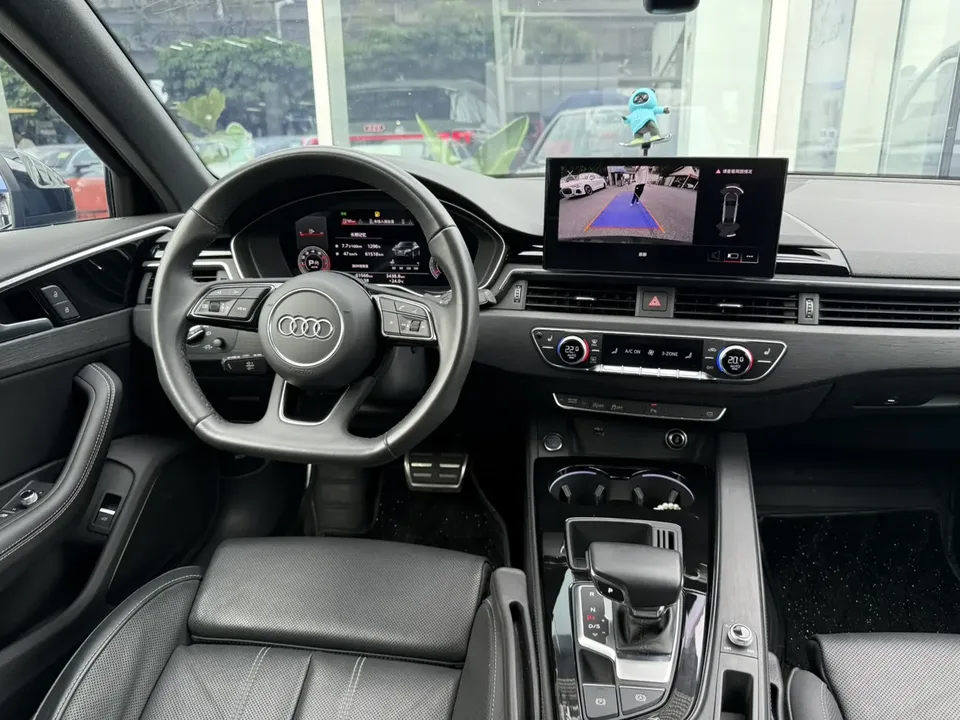 Audi a4 l A4L 2023 40 TFSI luxury and dynamic model 2023 — thumbnail 5