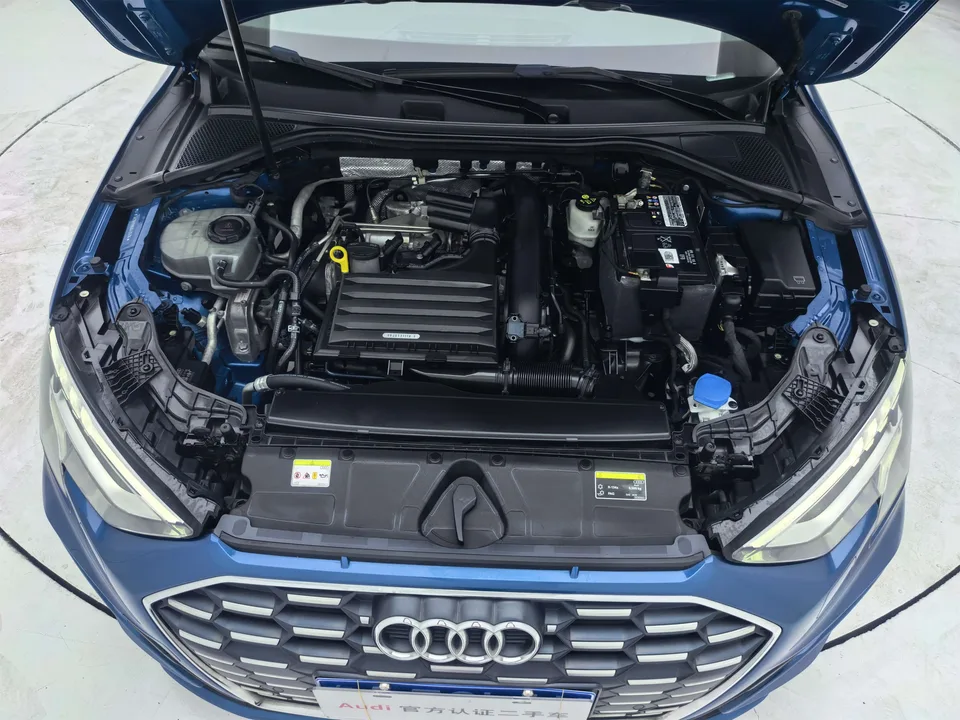Audi A3 A3L Limousine 35 TFSI Fashion Sports 2023 — миниатюра 3