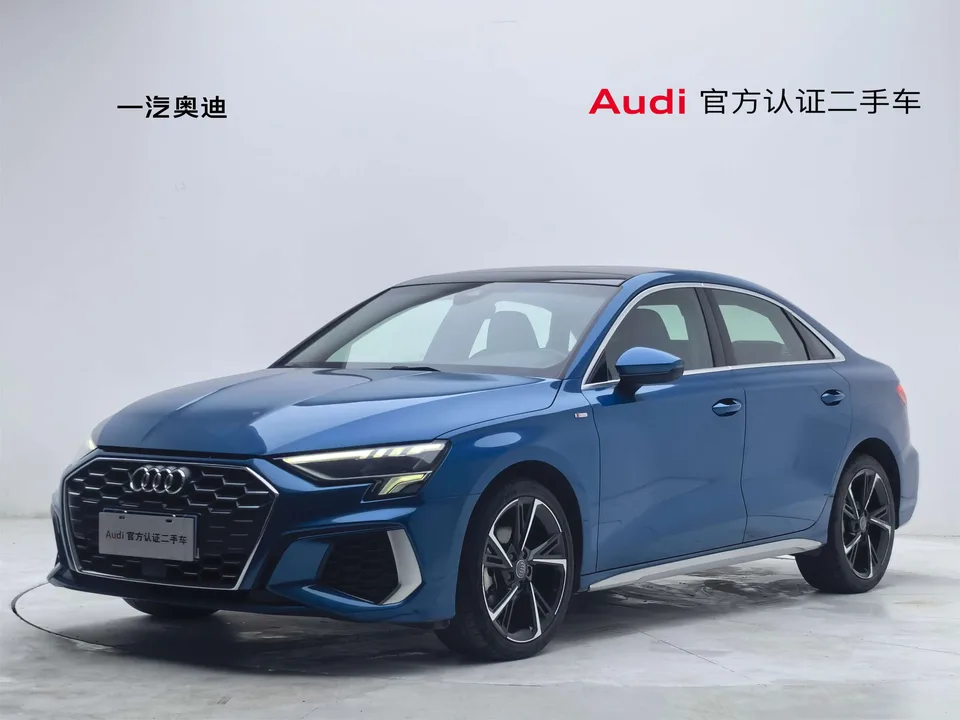 Audi A3 A3L Limousine 35 TFSI Fashion Sports 2023 — фото 1, купить с доставкой в Москву