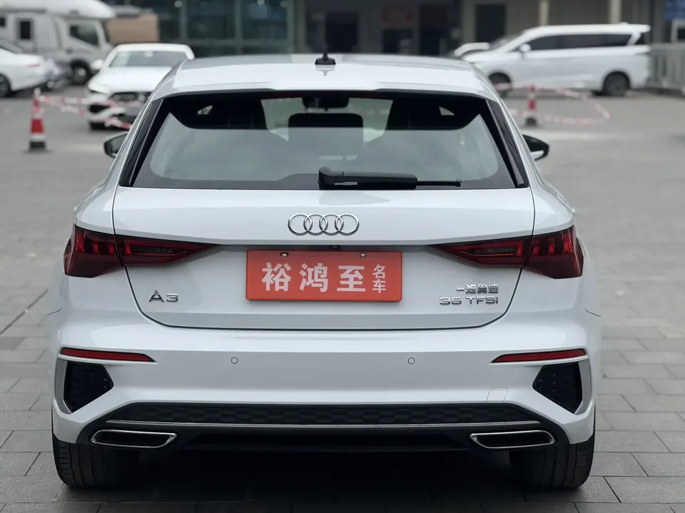 Audi A3 A3 2023 facelift Sportback 35 TFSI luxury sports model 2023 — thumbnail 2