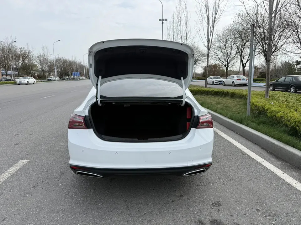 Chevrolet Malibu Xl Malibu XL 2022 535T Automatic Sharp Edition 2022 — миниатюра 3