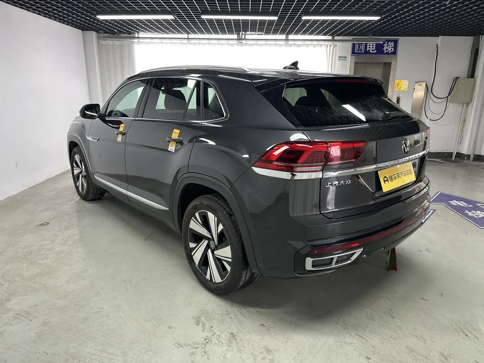 Volkswagen Teramont Tuang 2022 Touron X 380TSI 4WD Luxury Edition 2022 — миниатюра 2